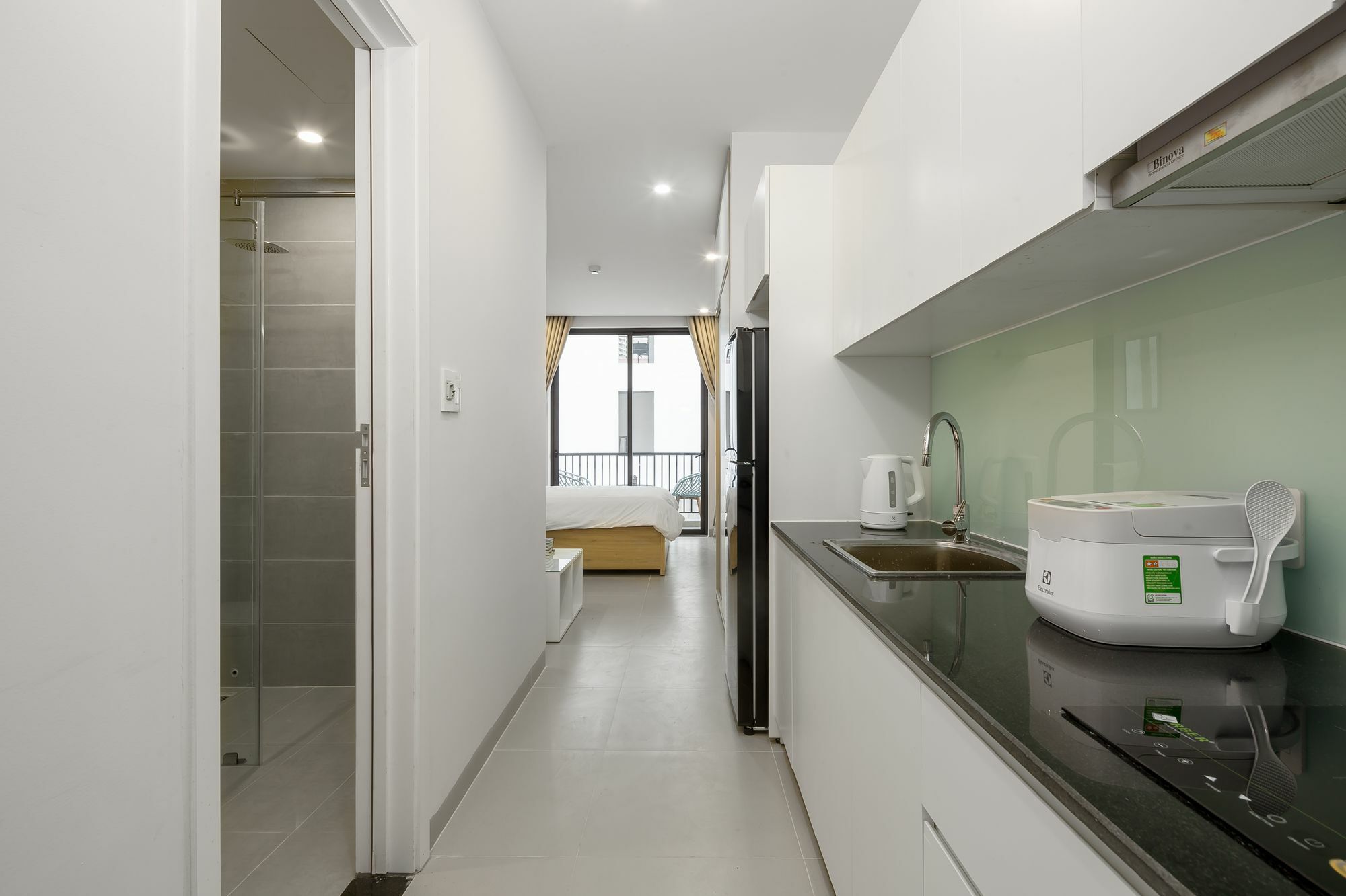 Vivian Villa & Apartment By My Khe Beach Дананг Екстериор снимка